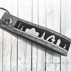 Schlüsselanhänger JUISTIG grau